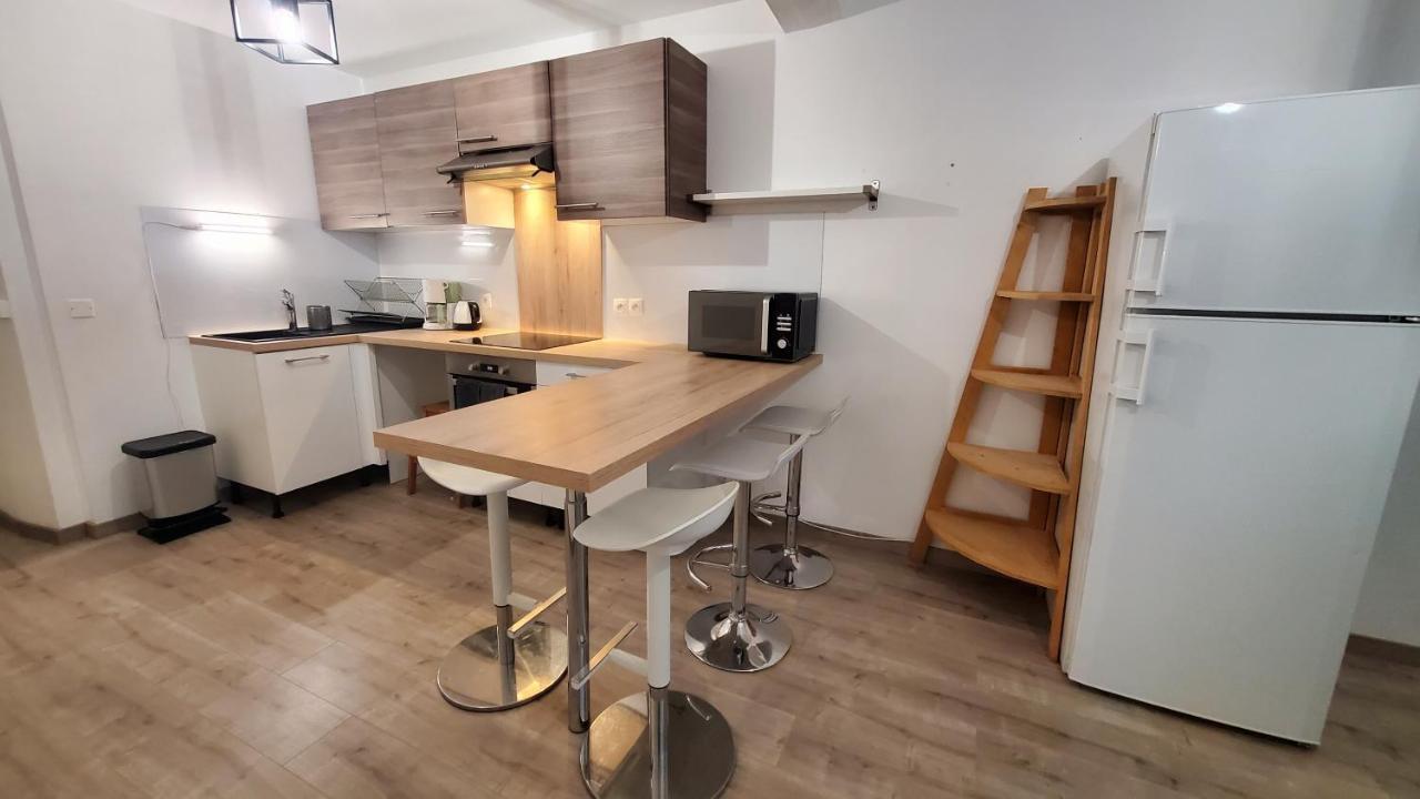 L'Ecrin De Saint Genest Lerpt - Belle Vue Et Calme Apartment Exterior foto
